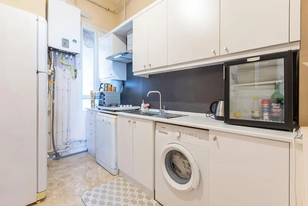 Historical, Comfy 2+1 Apartment Istanbul