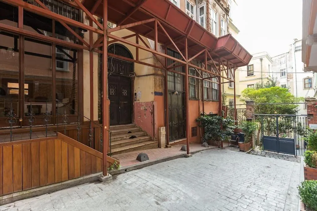 Historical, Comfy 2+1 Apartment Istanbul