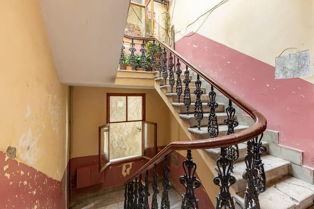Historical, Comfy 2+1 Apartment Istanbul