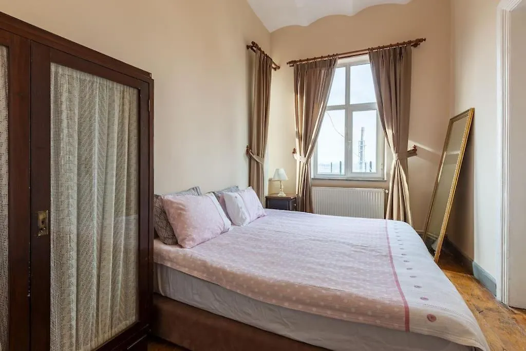 Historical, Comfy 2+1 Apartment Istanbul Türkei
